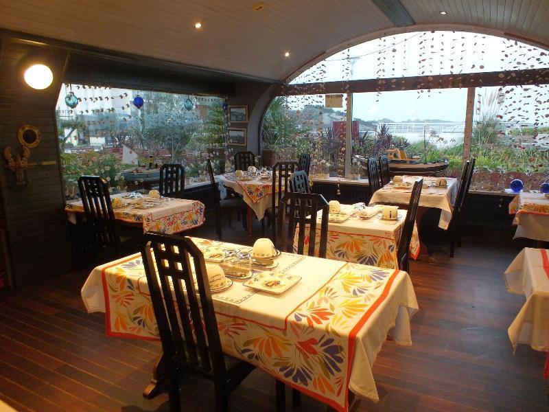 Hotel - Restaurant - Salon De The Le Beausejour Трегастель Екстер'єр фото